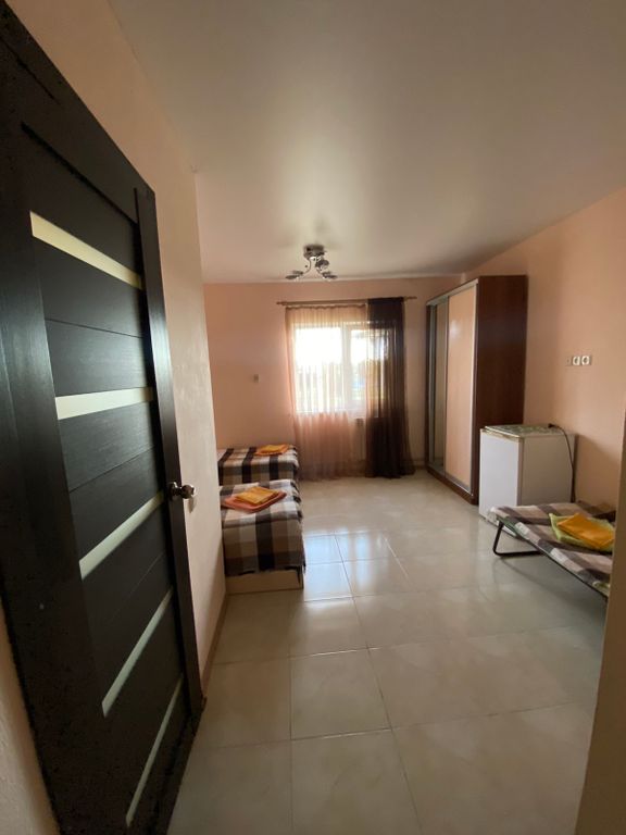 Трёхместный номер стандарт с видом на горы