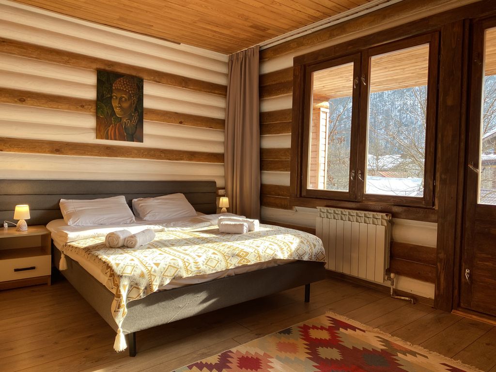 Двухместный номер с 1 кроватью , standard с балконом с видом на горы и ванной (№2)