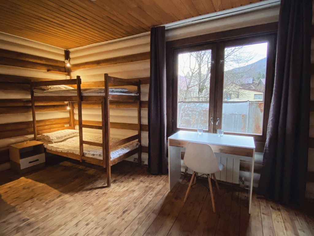 Четырёхместный номер с ванной женский №5