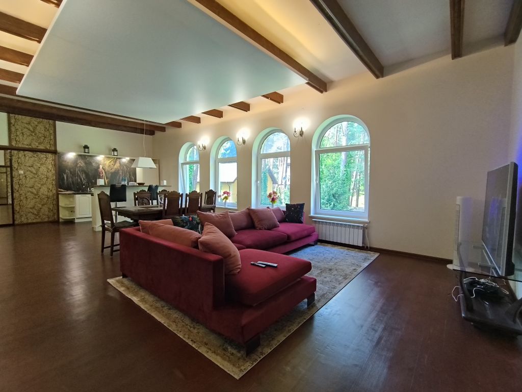 Четырёхместный номер Трехкомнатный номер Люкс