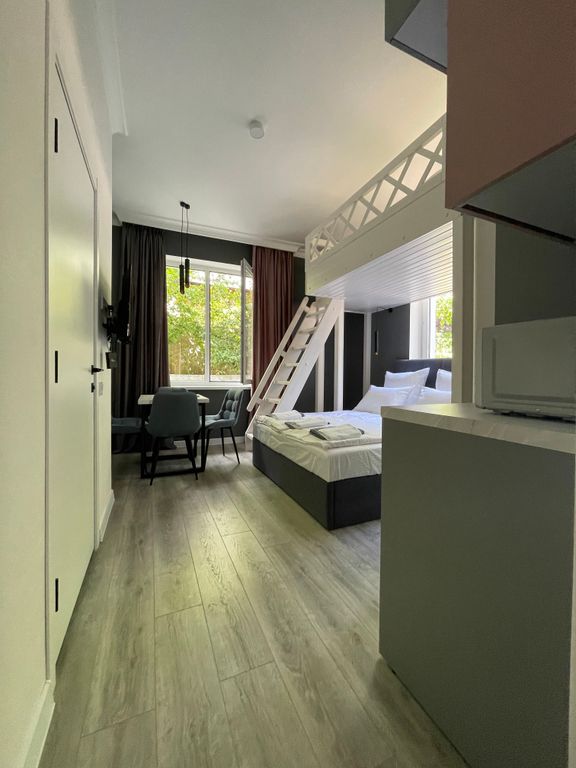 Апартаменты улучшенный трехместный без балкона