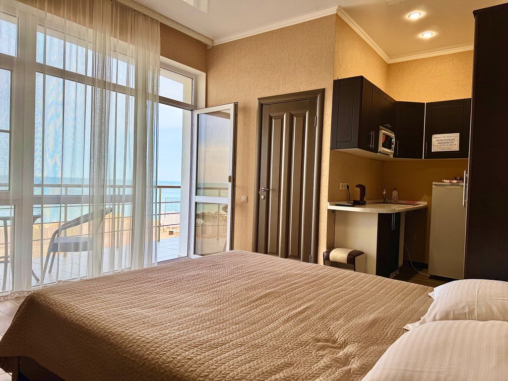 Двухместный номер с 1 кроватью Студия с видом на море с балконом и мини кухней