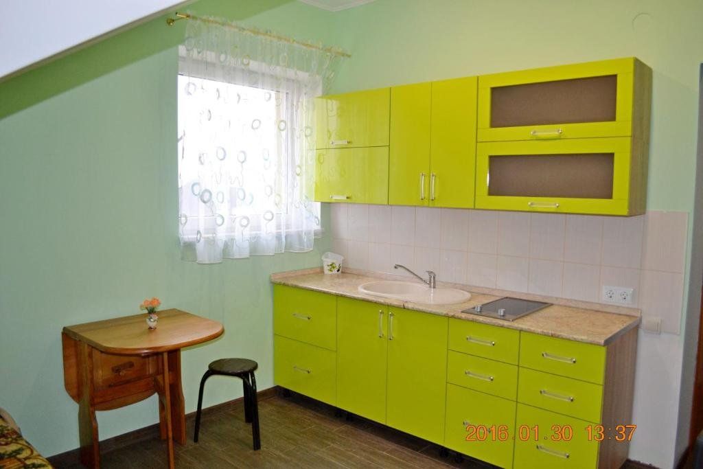 Семейный номер с мини-кухней