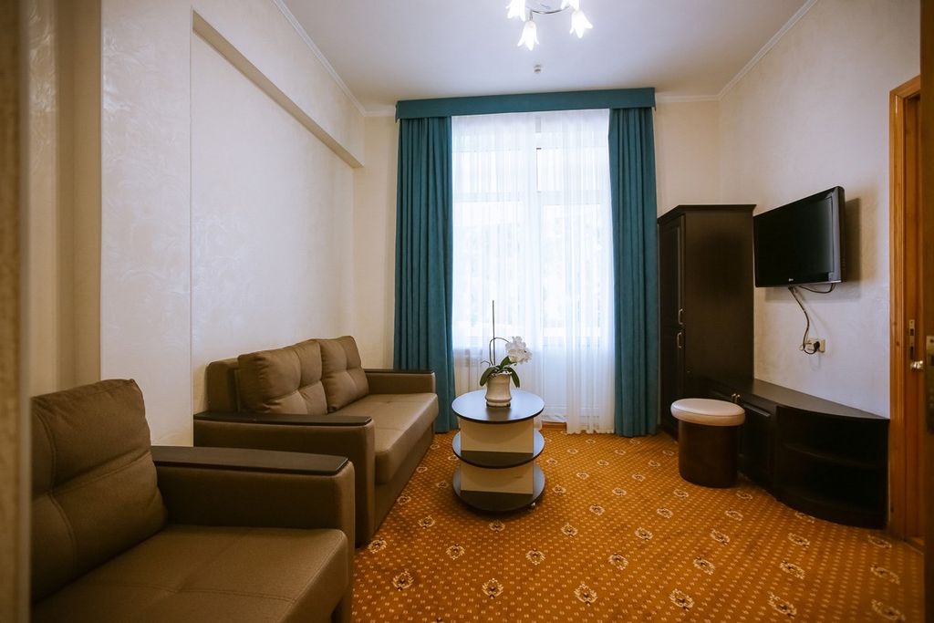 Двухместный номер с 1 кроватью или 2 раздельными комфорт 2-х комнатный