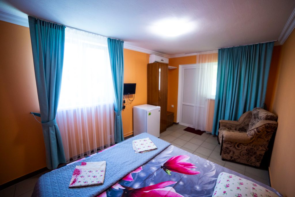 Двухместный номер с 2 отдельными кроватями стандарт с видом на горы