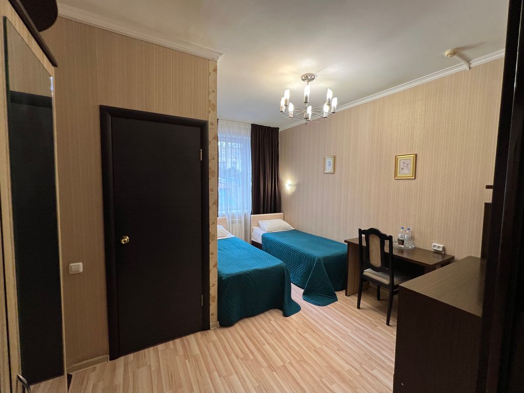 Двухместный номер с 2 отдельными кроватями стандарт