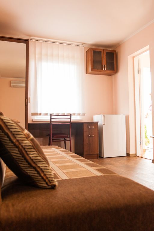 Трёхместный номер совмещенный