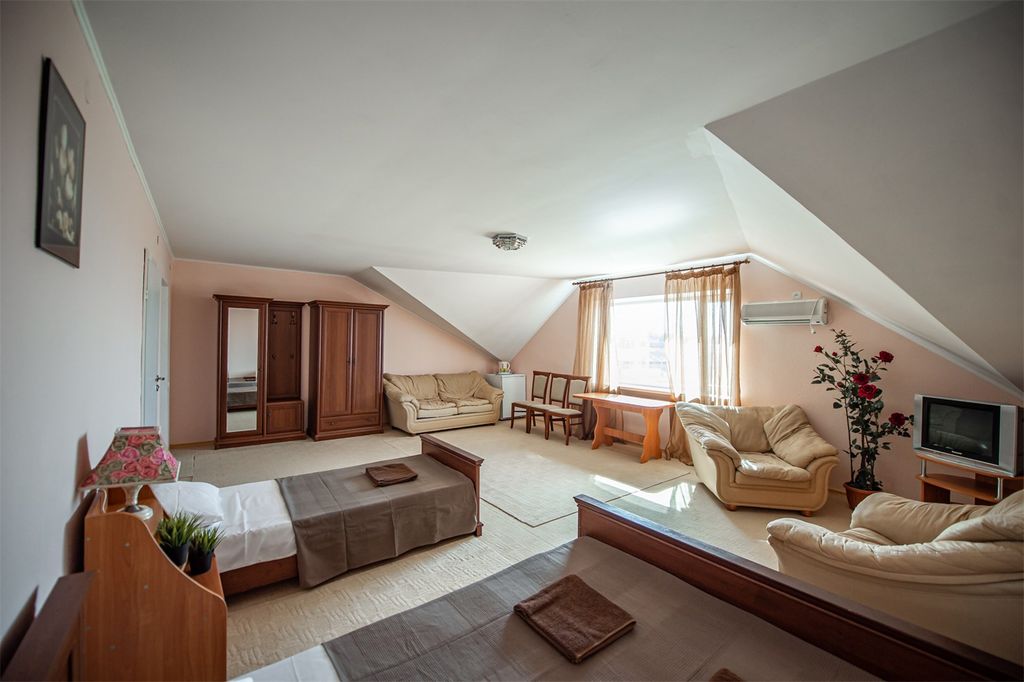 Трёхместный номер улучшенный