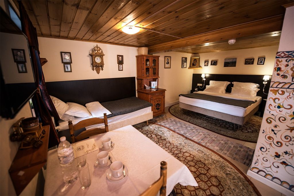 Трёхместный номер шолоховский курень 1 этаж