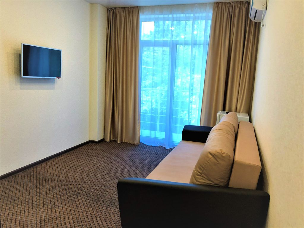 Семейный номер двухкомнатный с балконами