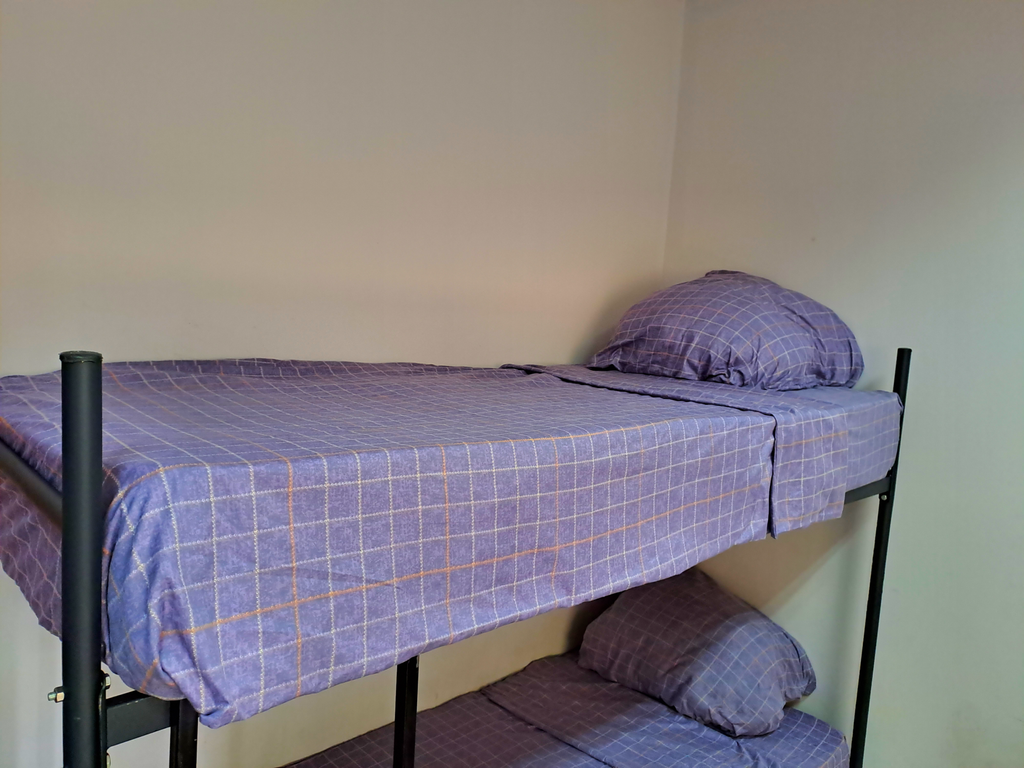 Многоместный смешанный номер эконом (душ/туалет общий)