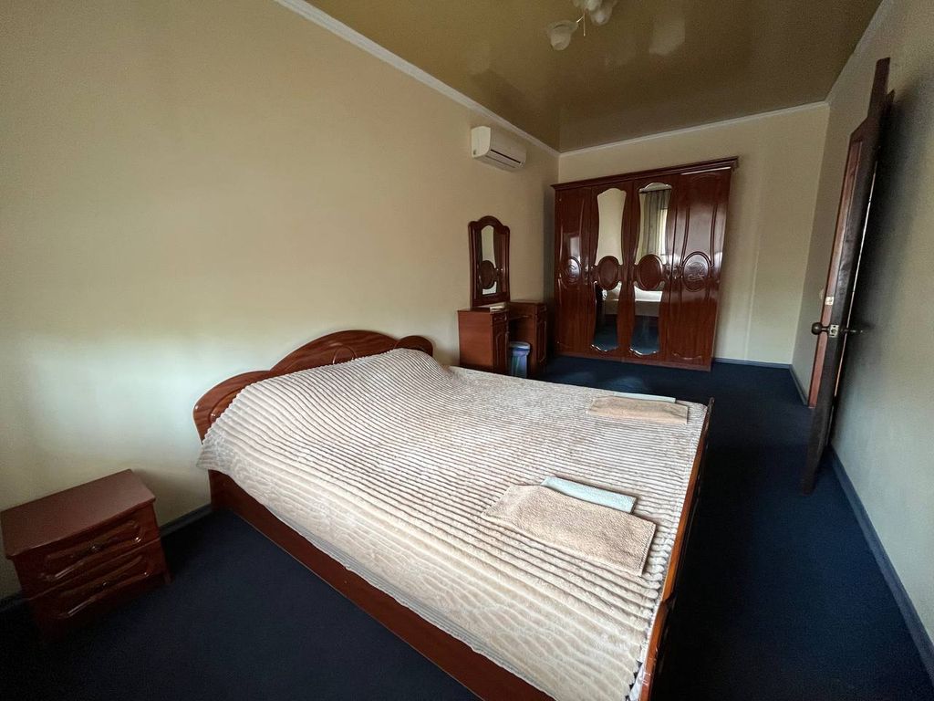 Семейный номер люкс с видом на горы