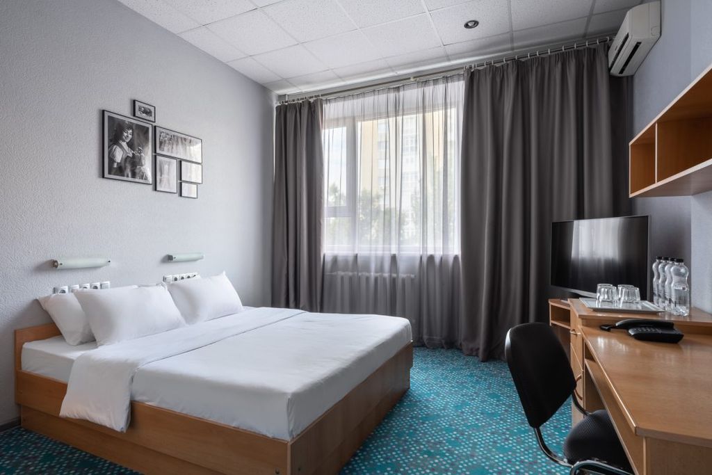 Стандарт с двуспальной кроватью