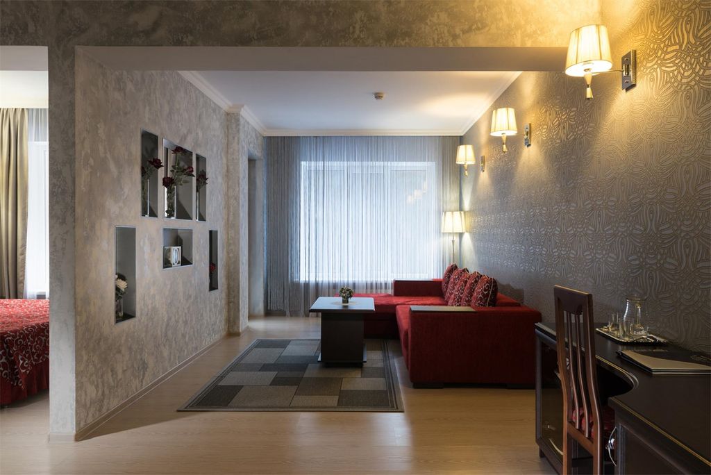 Трёхместный номер люкс