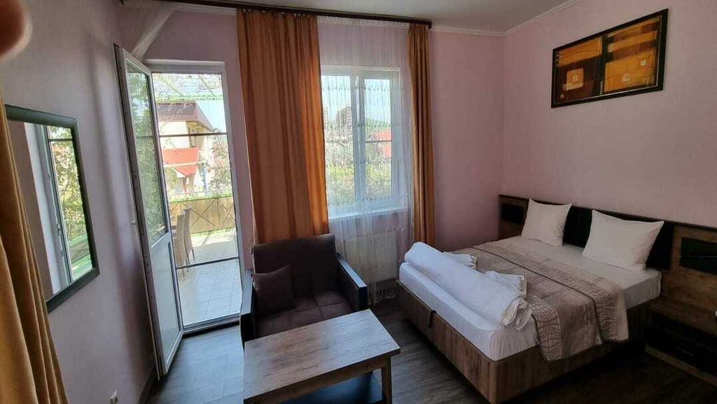 Трёхместный номер люкс с террасой