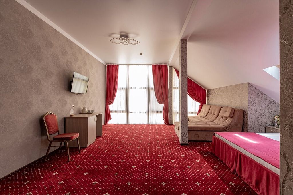 Четырёхместный номер люкс