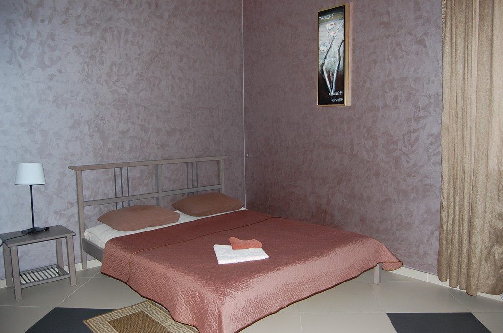 Трёхместный номер  с диваном