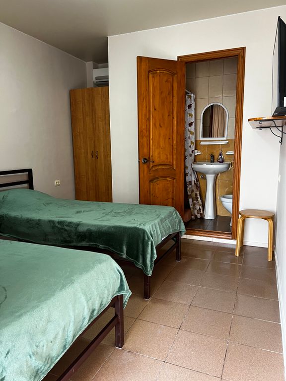 Двухместный номер с 2 отдельными кроватями уютный в центре города