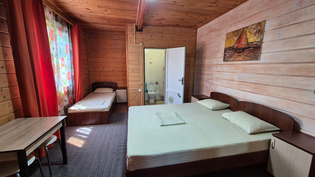 Трёхместный номер с раздельными кроватями, стандарт