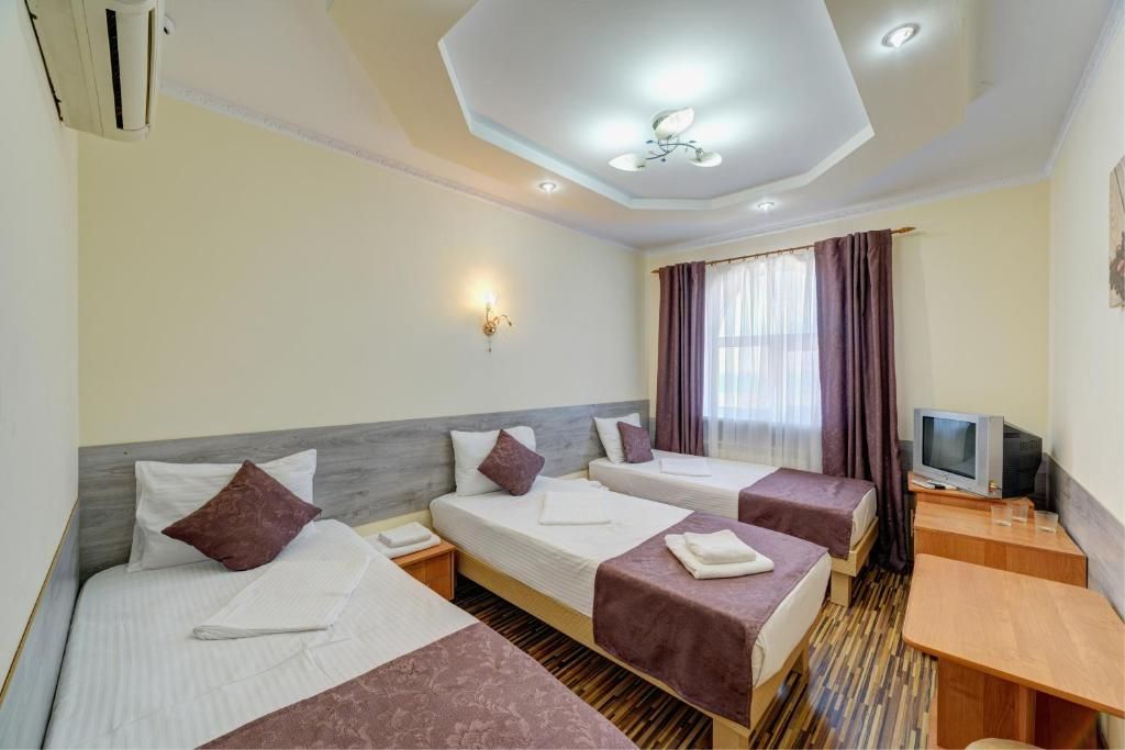 Трёхместный номер стандарт