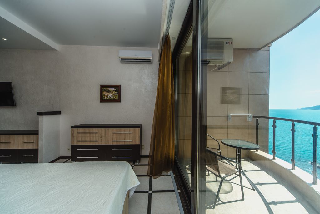 Апартаменты Семейный с боковым видом на море