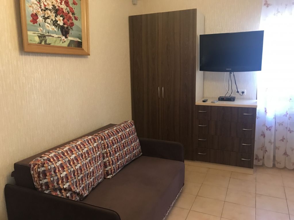 Семейный  с двумя спальнями, кухней и беседкой