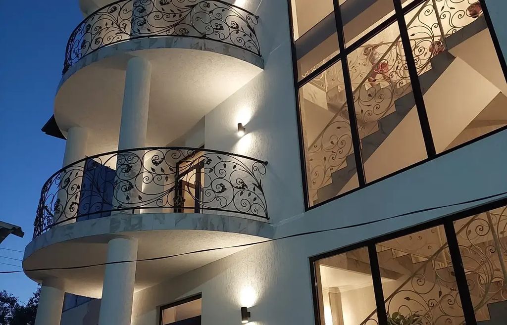 Трёхместный номер улучшенный