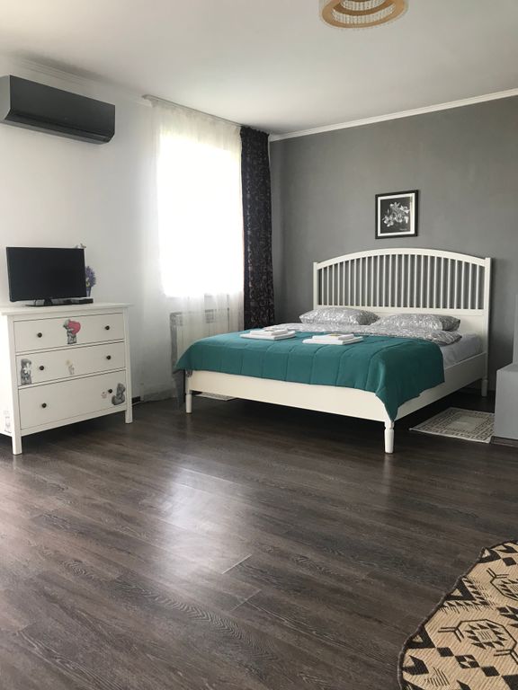 Апартаменты двухкомнатные с кухней и видом на море