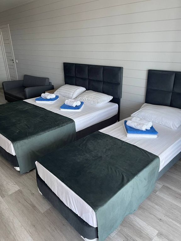 Четырёхместный номер улучшенный с видом на море