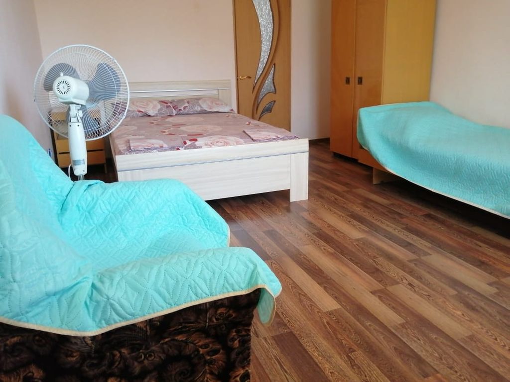 Четырёхместный номер стандарт с видом на горы