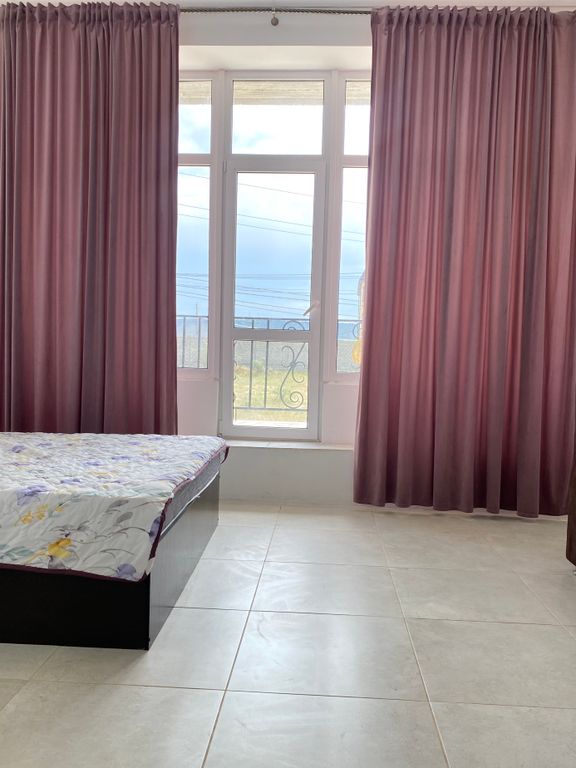 Четырёхместный номер стандарт с видом на горы