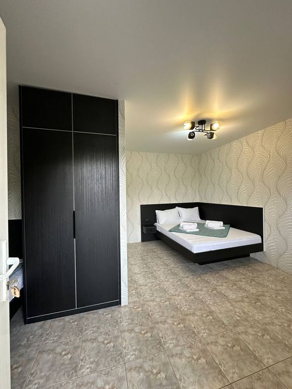 Трёхместный номер стандарт с выходом к бассейну, 5