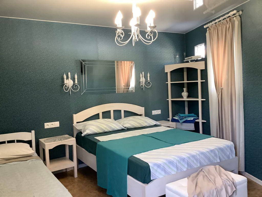 Трёхместный номер двухуровневый