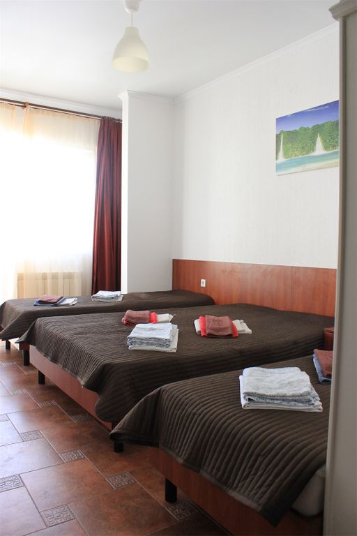 Четырёхместный номер с балконом