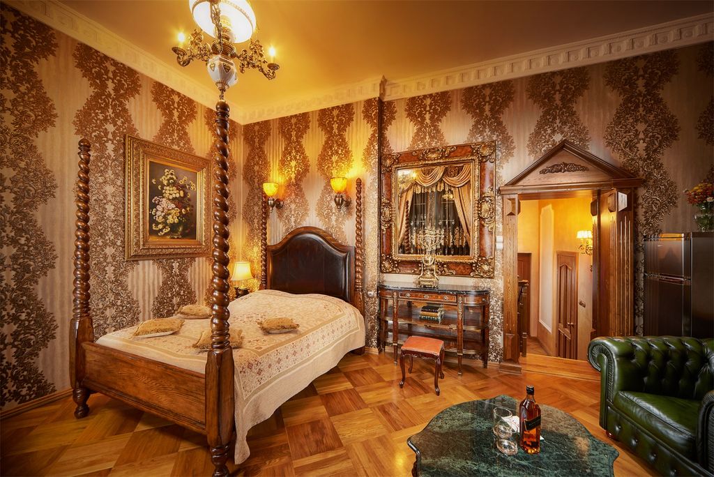 Двухместный номер с 1 кроватью улучшенный люкс