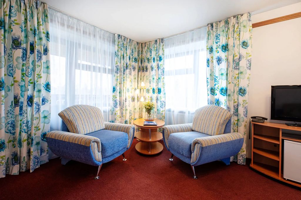 Двухместный номер с 1 кроватью Сьют