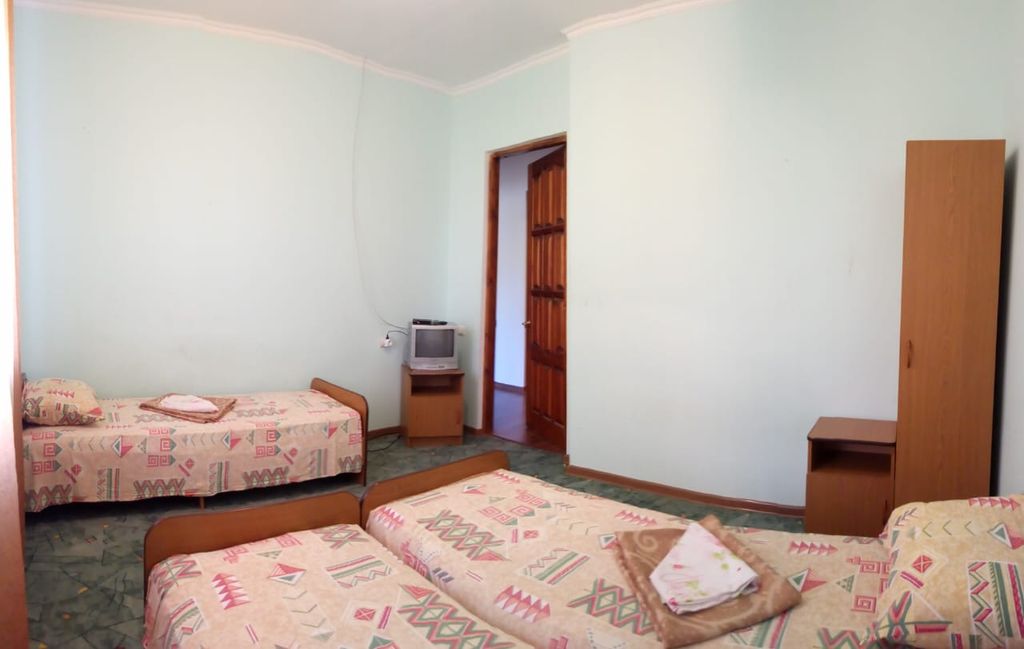 Трёхместный номер эконом