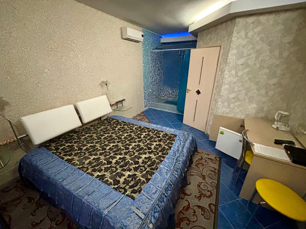 Двухместный номер с 1 кроватью Полулюкс