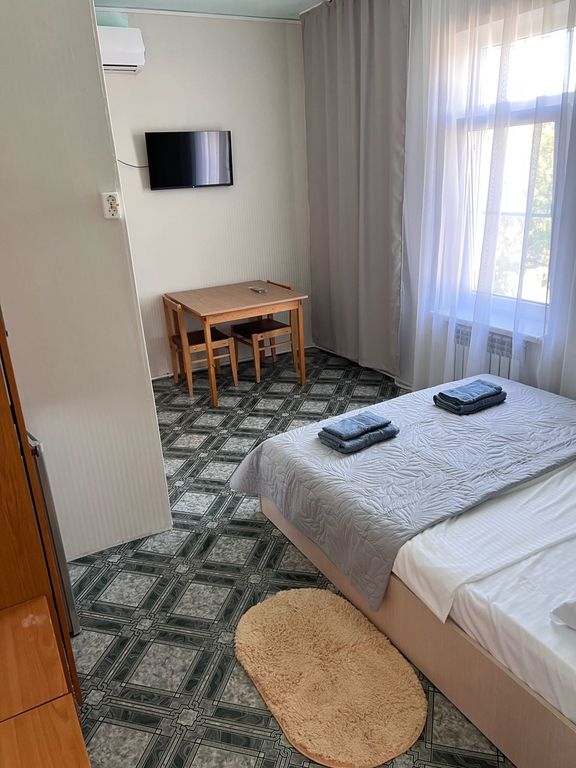 Двухместный номер с 1 кроватью №8 вид на горы