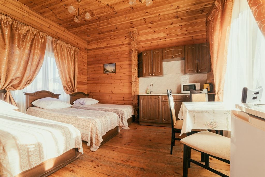 Трёхместный номер студия в коттедже