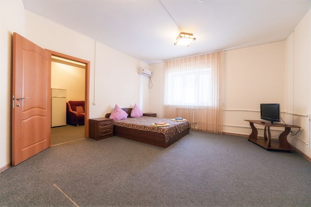 Трёхместный номер комфорт с душем