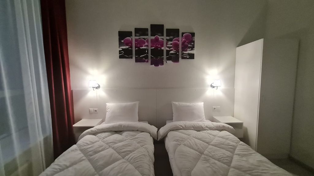 Двухместный номер с 2 отдельными кроватями стандарт