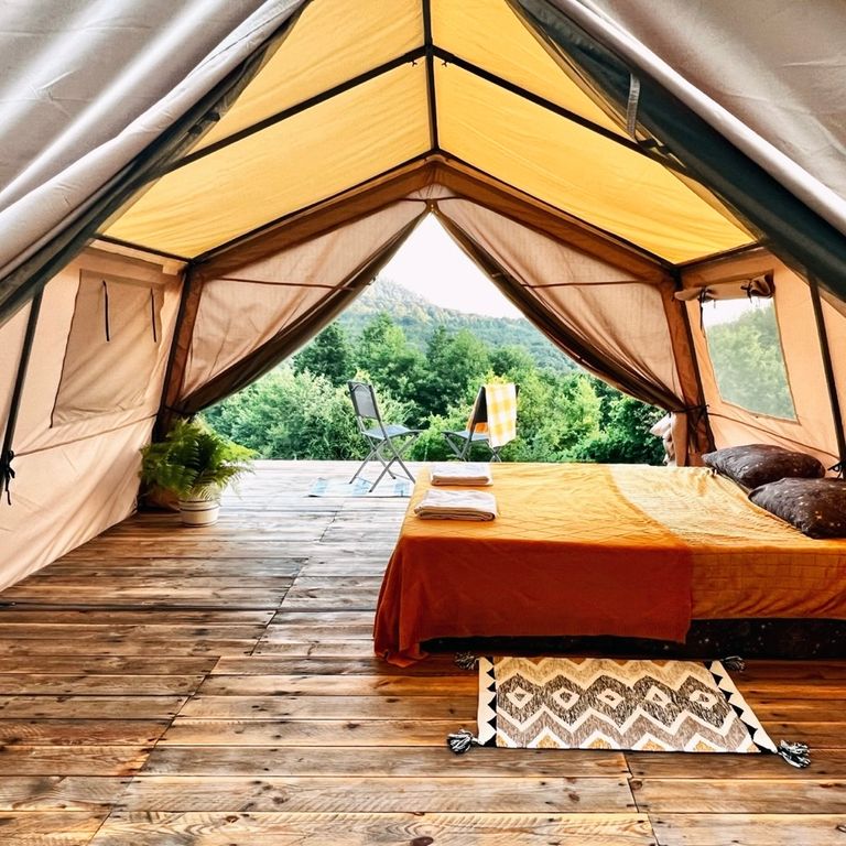 Палатка - Шатер для двоих с видом на горы