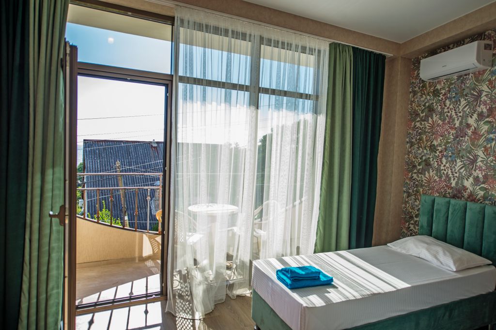 Семейный номер стандарт с видом на море