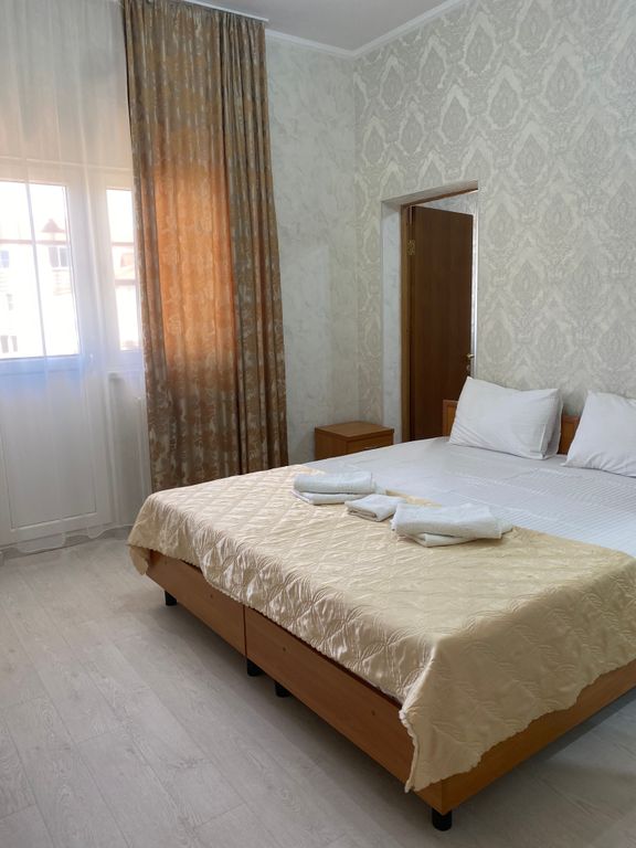 Семейный номер улучшенный с видом на город