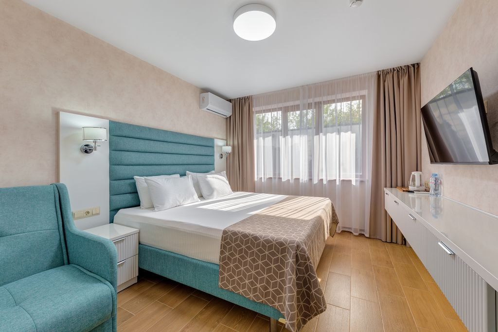 Двухместный номер с 1 кроватью цоколь с доп.местом