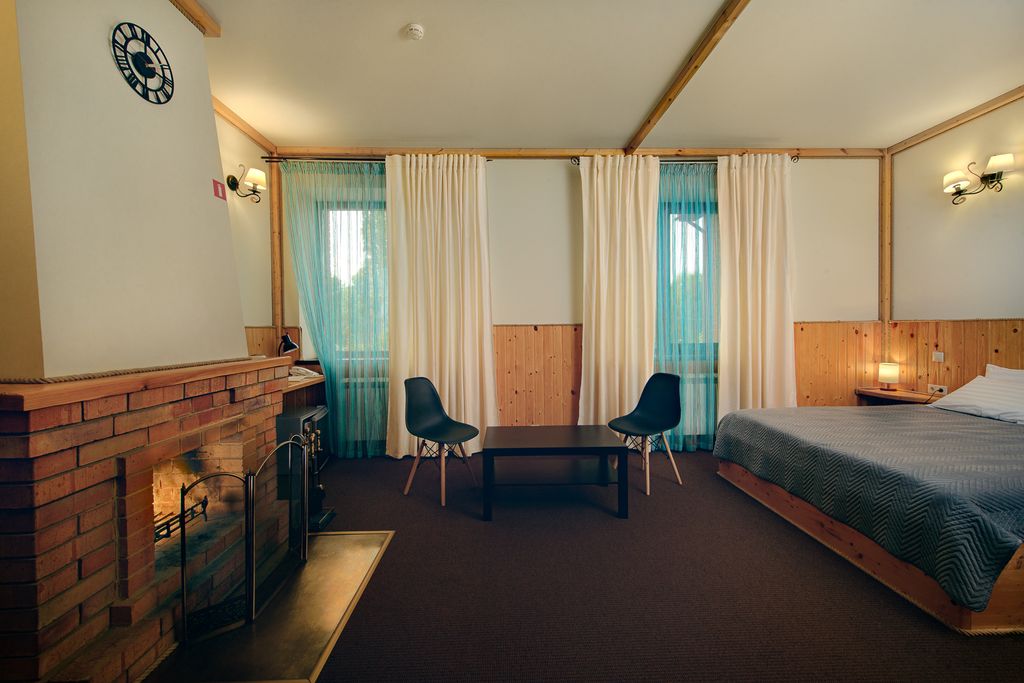 Семейный номер Люкс с камином