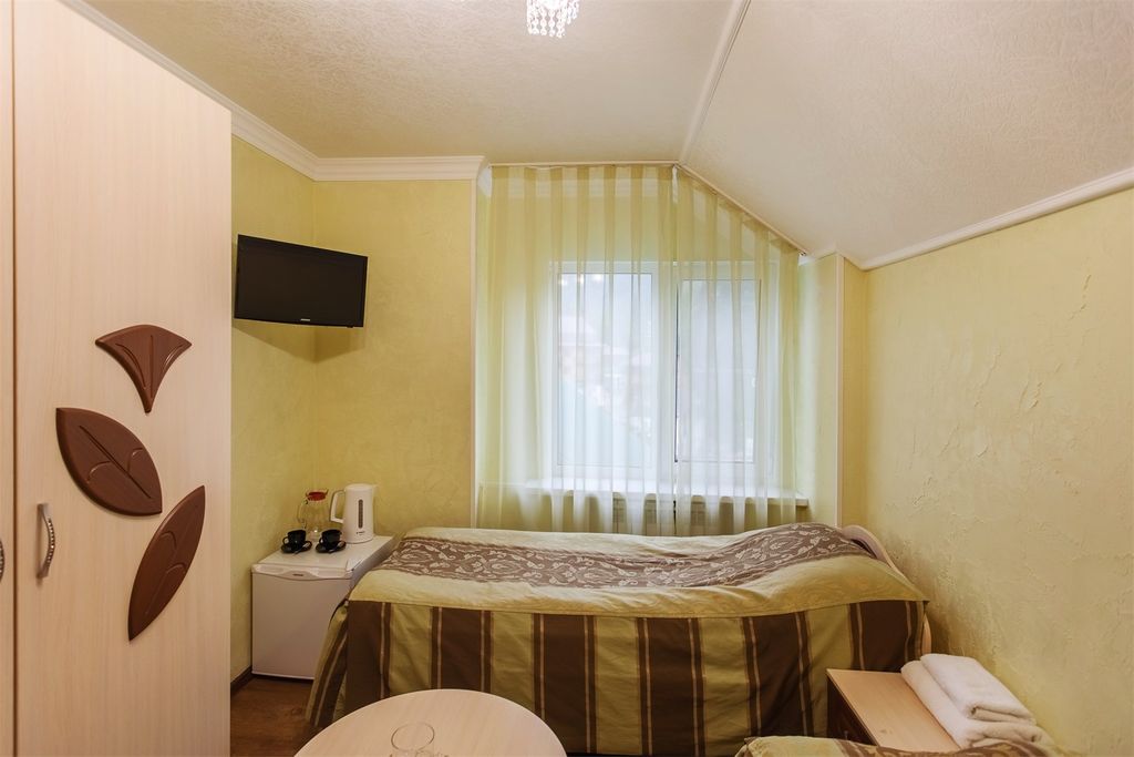 Двухместный номер с 2 отдельными кроватями бюджетный в малом корпусе