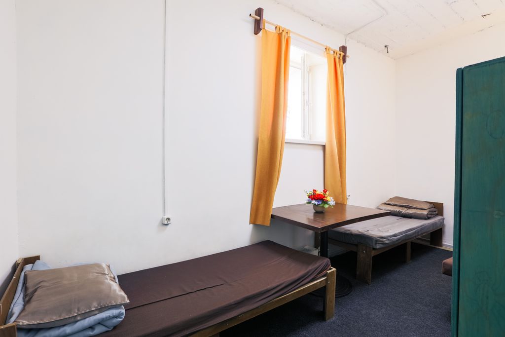 Многоместный смешанный номер койко-место в комнате Иванишн