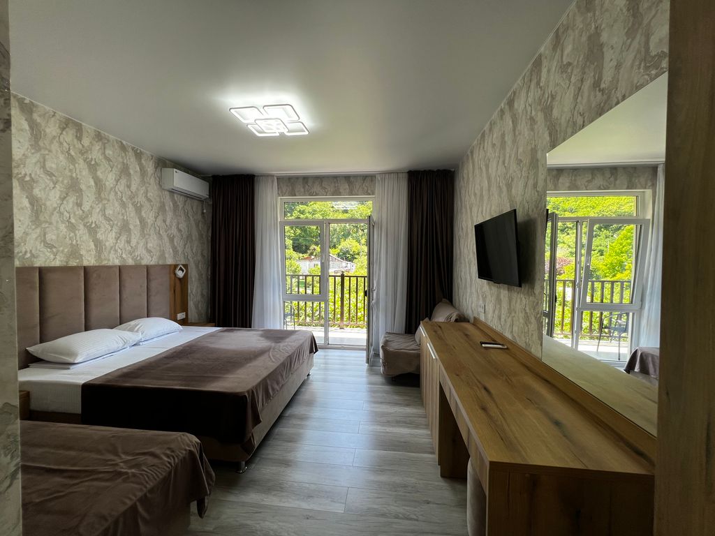 Трёхместный номер улучшенный